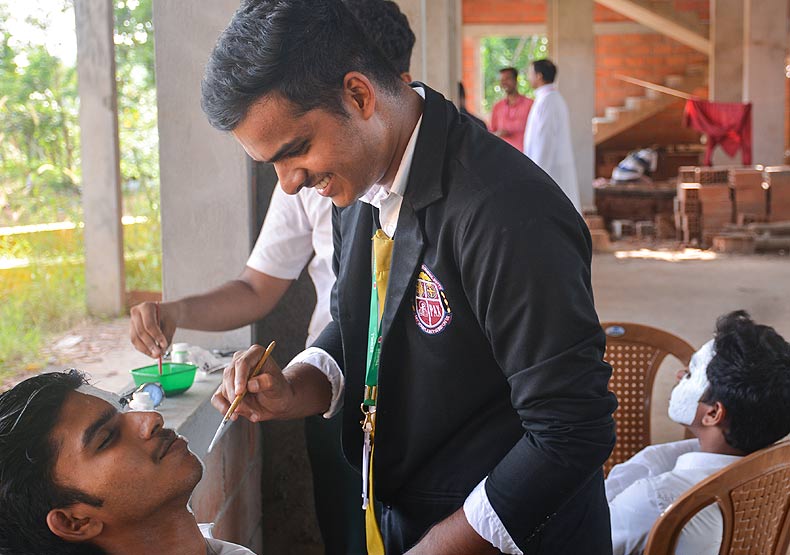 face-art-mehndi benhill school