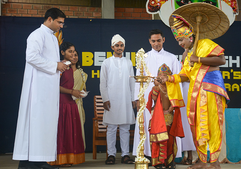 Benhill english school onam 2019