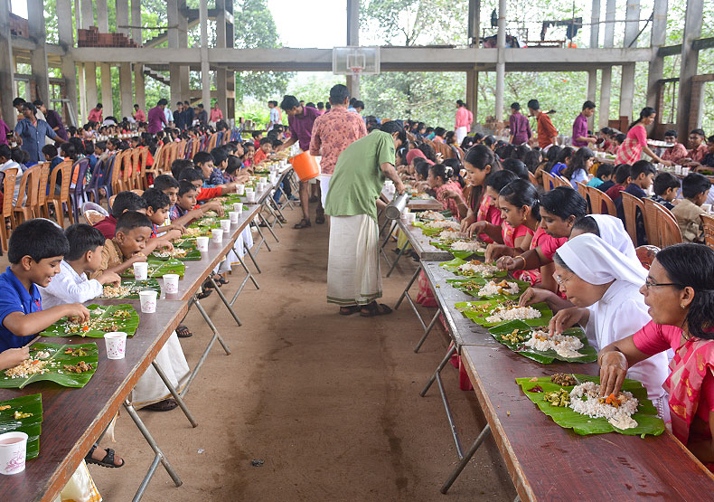 onam-2019-benhill-school image-1